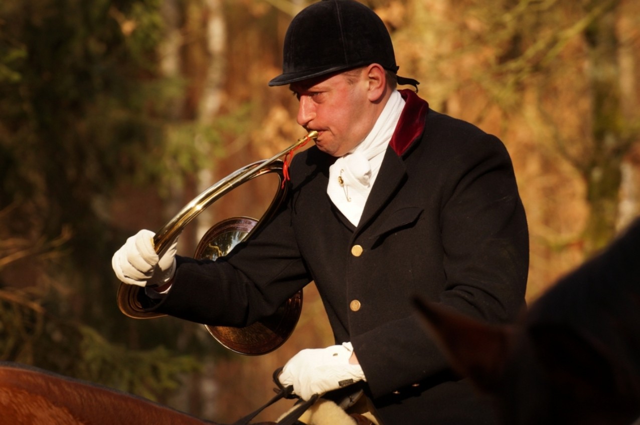 Detail van een authentieke trompe de chasse